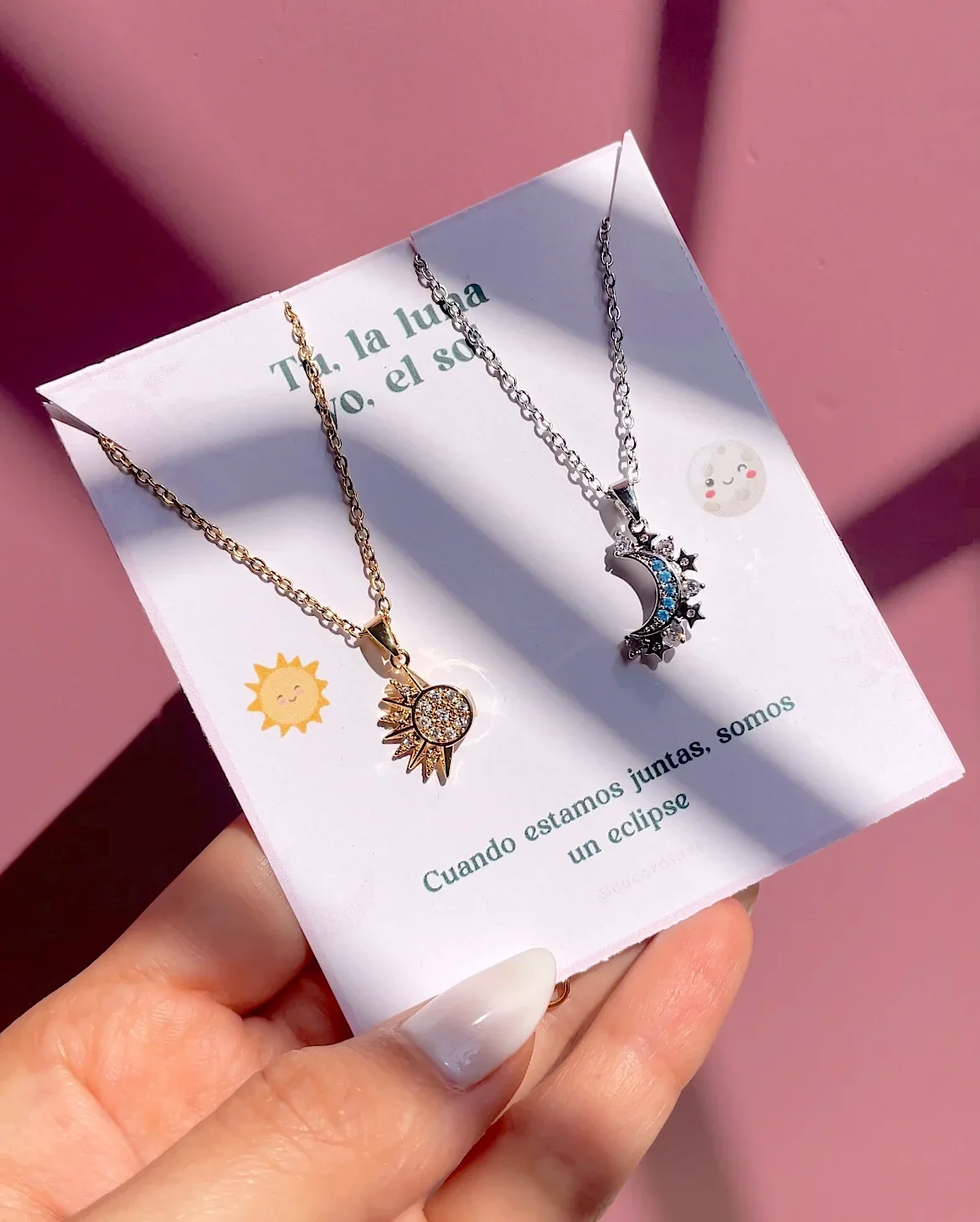 Collar Sol y Luna Eclipse Bañados en Oro + Caja Premium Gratis✨👑 3