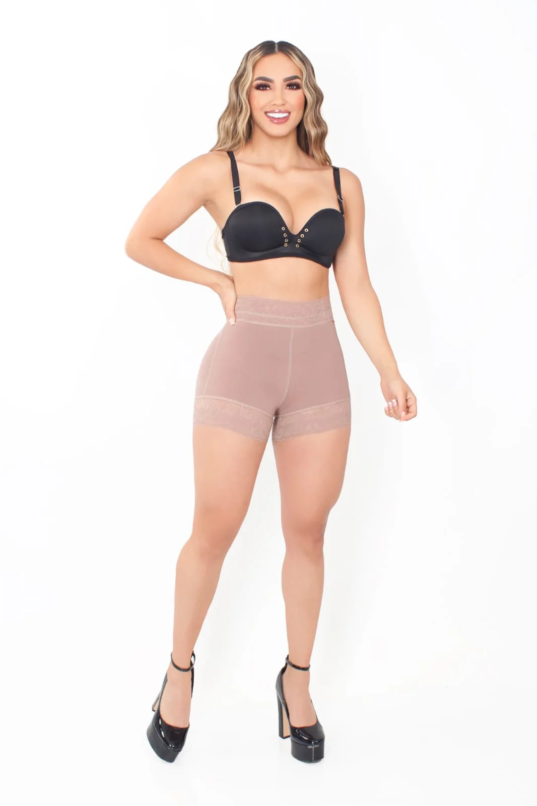 Faja short Fénix color cocoa, vista de frente