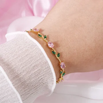 Pulsera rosa verde puesta