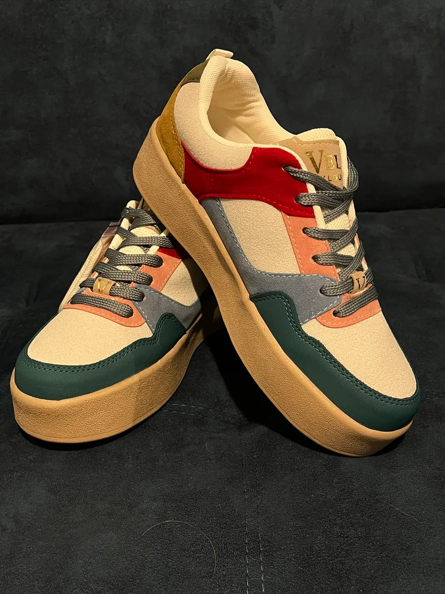 Suela gruesa camel del tenis VELA Urban